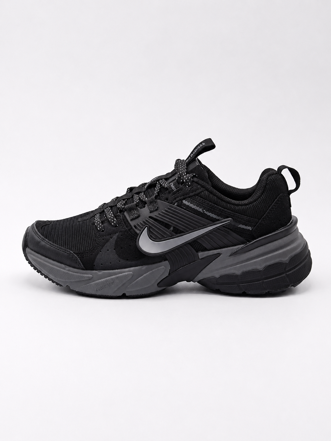 کتونی NIKE مدی V2K